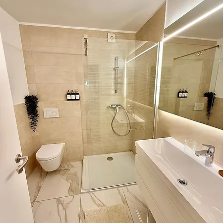 Lägenhet Luxury Res Ljubljana