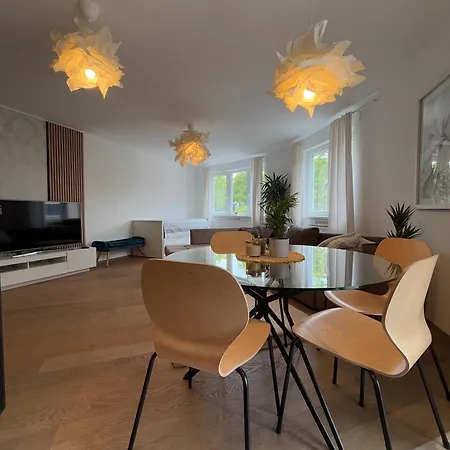 Apartment Luxury Res - With Parking *