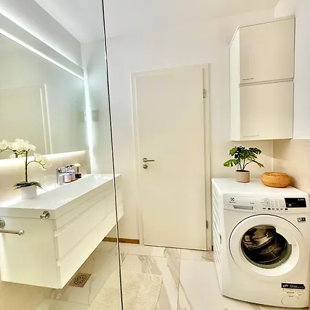 Luxury Res - With Parking Apartment Ljubljana